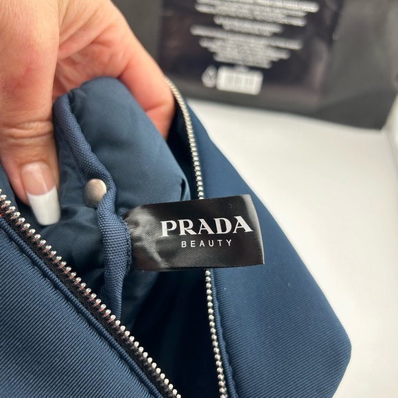 NWT PRADA BEAUTY Luna Rossa Navy Blue Bag - Picture 3 of 7